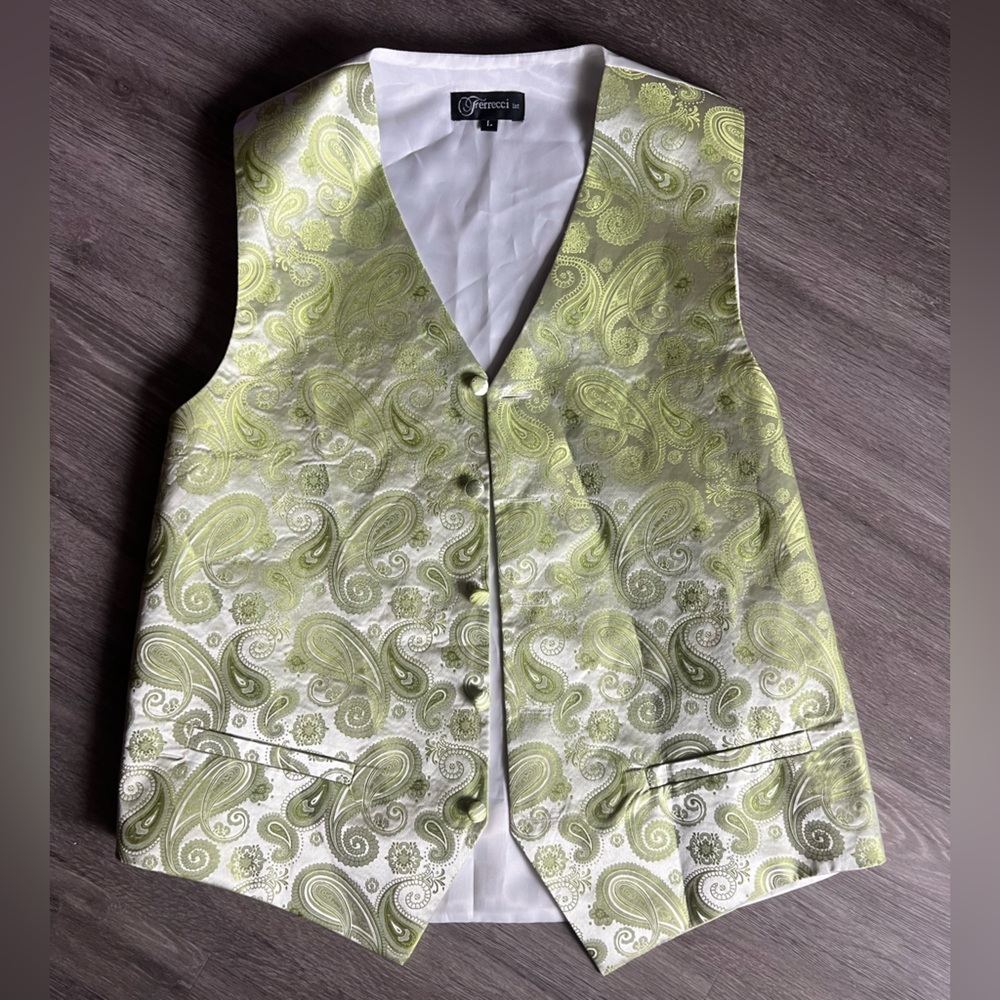 Ferrecci Light Green Paisley Vest and Bow Tie